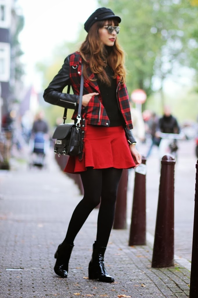 red skirt Archieven - preppyfashionist.com