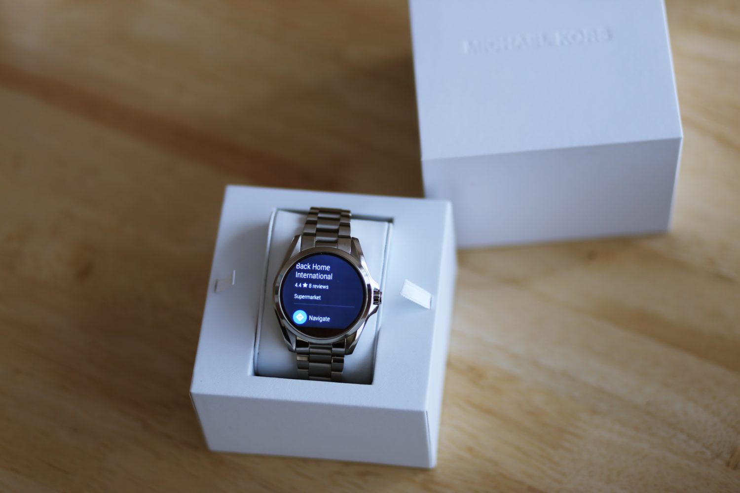 how do i turn off michael kors smartwatch